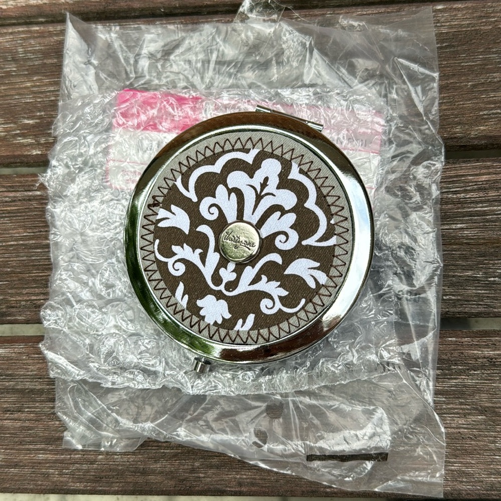 Thirty-One mirror compact Brown Parisian Pop